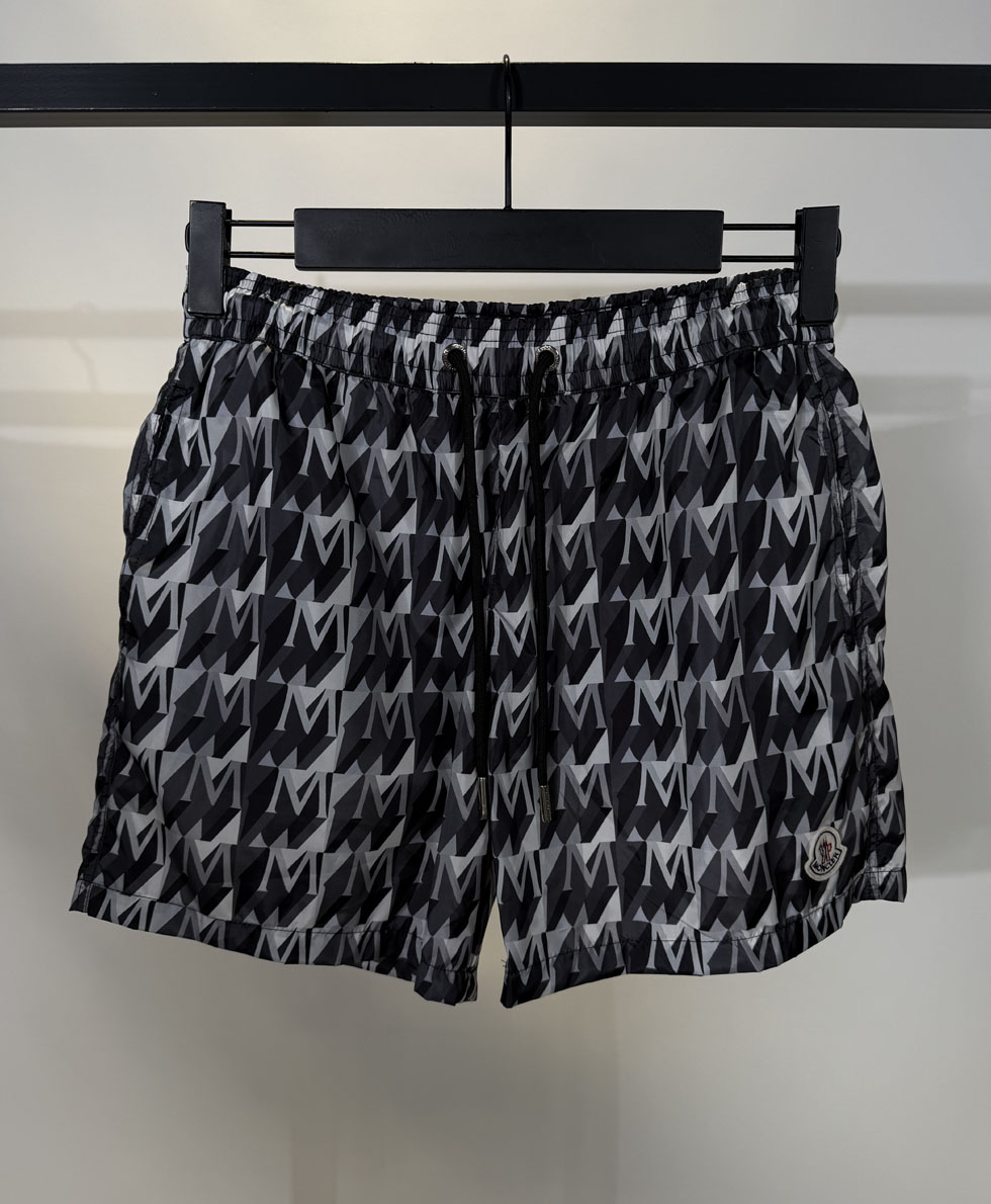 6 Moncler Black-White - Figura 1