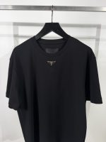 Prada - Figura 2